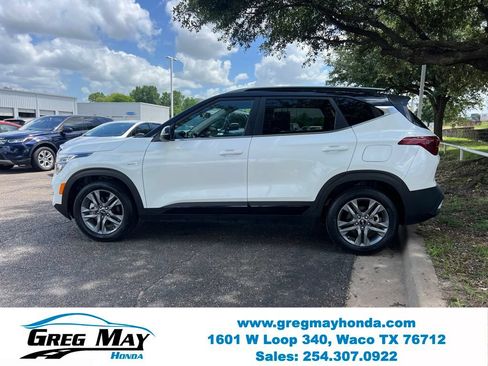 Used 2021 Kia Seltos S AWD/4WD image 4