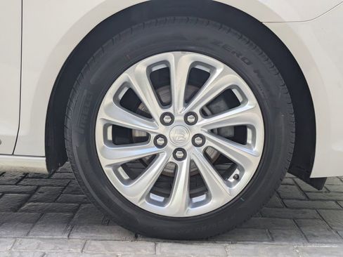 Used 2014 Buick LaCrosse image 11