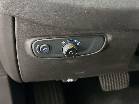 Used 2024 Chevrolet Equinox LT AWD/4WD image 17