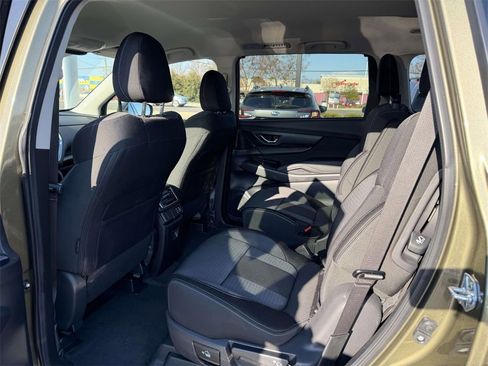 Used 2025 Subaru Ascent Premium image 15