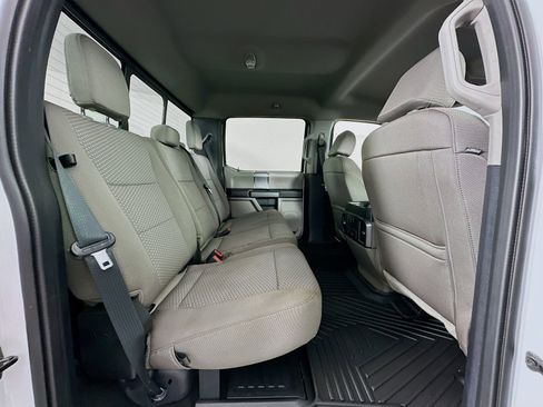 Used 2021 Ford F350 XLT w/ XLT Premium Package AWD/4WD image 27