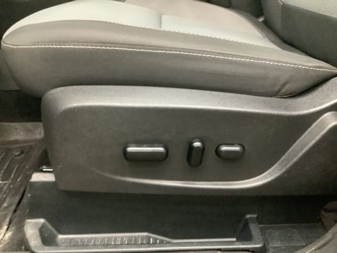 Used 2019 Ford Escape SE AWD/4WD image 12