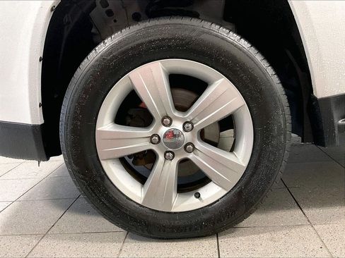 Used 2017 Jeep Compass Latitude AWD/4WD image 6