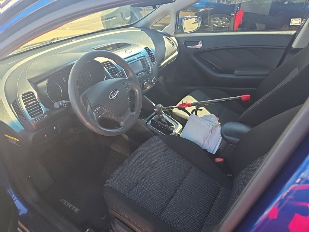 Used 2018 Kia Forte LX w/ LX Rear Camera Package FWD image 7