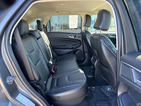 Used 2024 Ford Edge Titanium AWD/4WD image 28