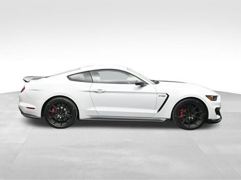 Used 2017 Ford Mustang Shelby GT350 RWD image 6