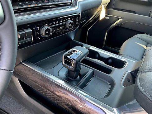 New 2026 Chevrolet Silverado 1500 LTZ w/ LTZ Premium Package image 12