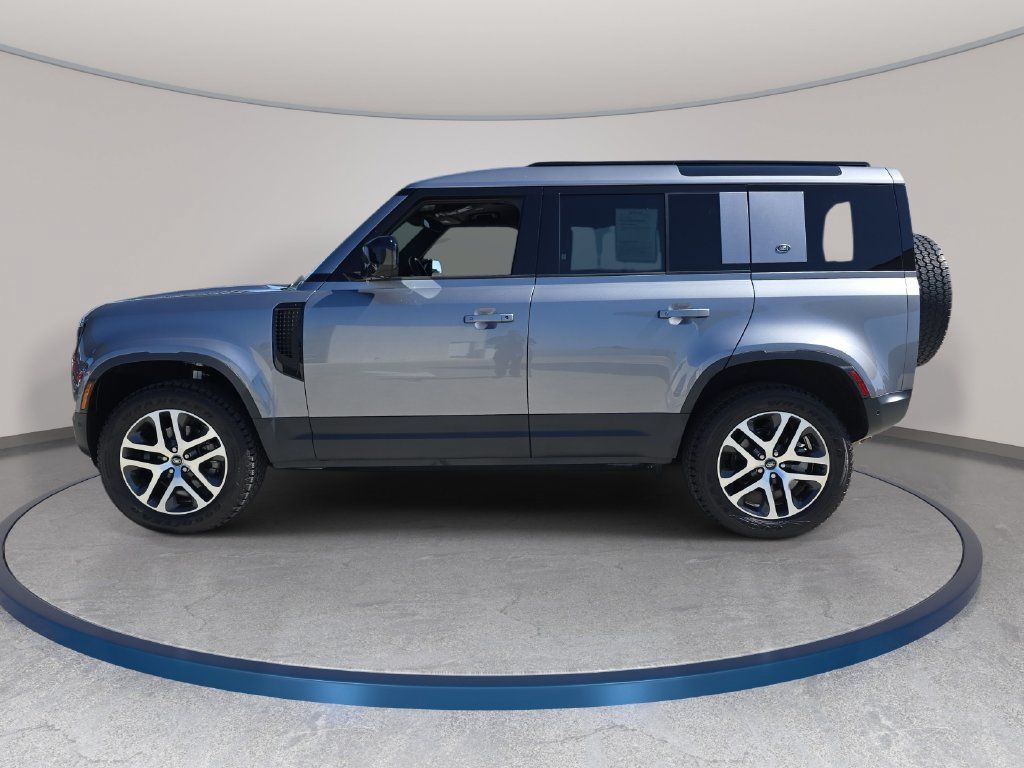 Certified 2024 Land Rover Defender 110 S AWD/4WD image 8