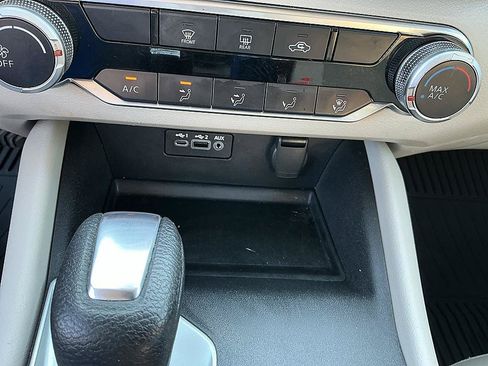 Certified 2022 Nissan Altima 2.5 SV FWD image 19