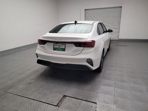 Used 2024 Kia Forte LXS FWD image 7