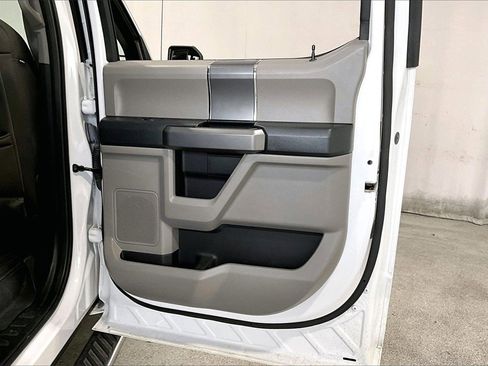 Used 2020 Ford F150 XLT w/ Equipment Group 302A Luxury image 23