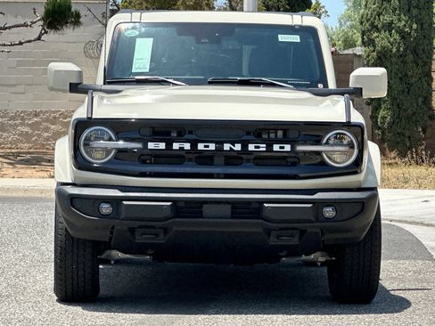 New 2026 Ford Bronco Outer Banks AWD/4WD image 9