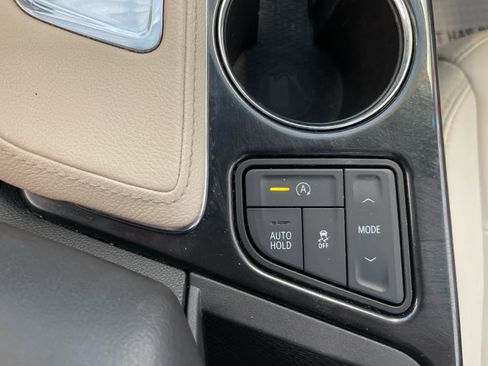 Used 2023 Cadillac CT4 Luxury w/ Cold Weather Package image 47