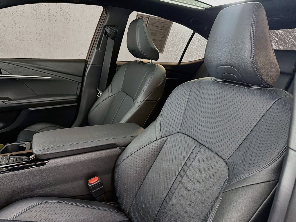 Used 2026 Toyota Camry XSE FWD image 31