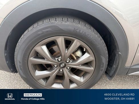 Used 2017 Hyundai Santa Fe Sport FWD image 11