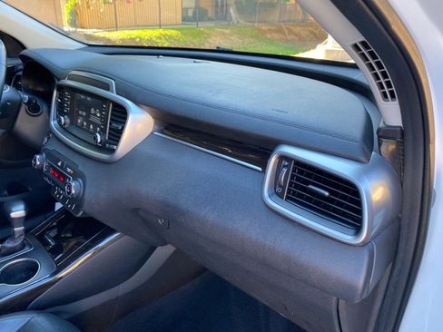Used 2020 Kia Sorento EX FWD image 56