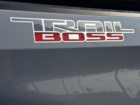 Used 2025 Chevrolet Silverado 1500 Custom Trail Boss AWD/4WD image 30