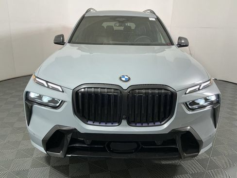 Used 2026 BMW X7 xDrive40i w/ M Sport Package AWD/4WD image 3