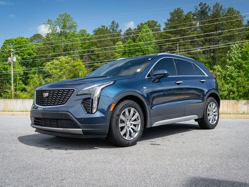 Used 2019 Cadillac XT4 Premium Luxury FWD image 3