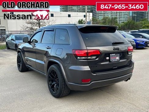 Used 2019 Jeep Grand Cherokee Altitude AWD/4WD image 6