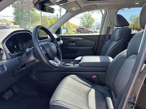 Certified 2023 Honda Pilot Elite image 13