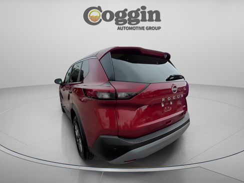 Used 2023 Nissan Rogue S image 7