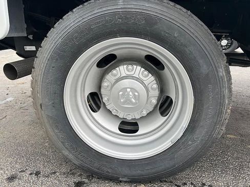 New 2024 RAM 5500 Tradesman image 28