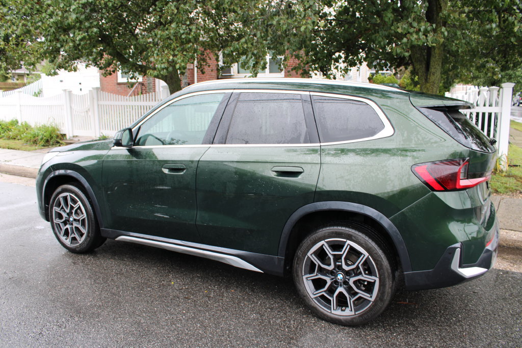 Used 2025 BMW X1 xDrive28i w/ Convenience Package AWD/4WD image 8