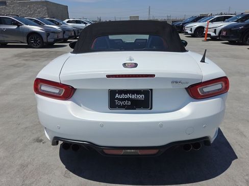Used 2017 FIAT 124 Spider Abarth RWD image 7