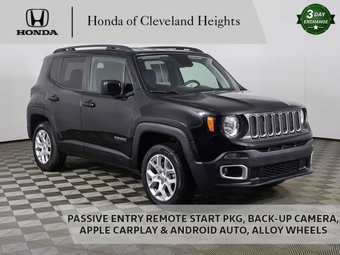 Used 2018 Jeep Renegade Latitude image 1