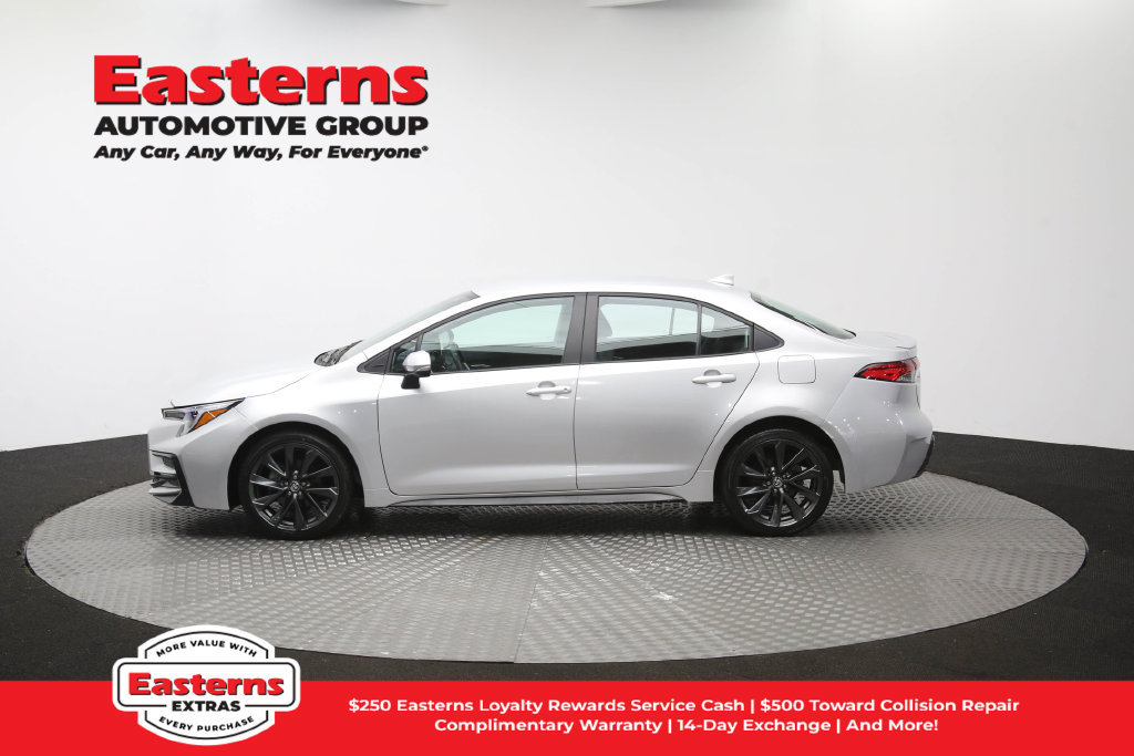 Used 2025 Toyota Corolla SE FWD image 61