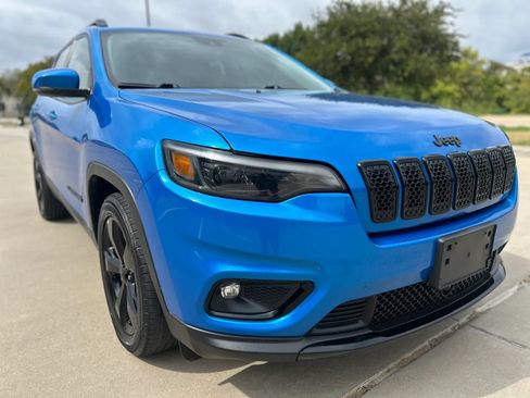 Used 2021 Jeep Cherokee Latitude Plus FWD image 4