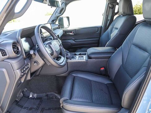 Used 2026 Toyota Land Cruiser w/ Premium Package AWD/4WD image 17