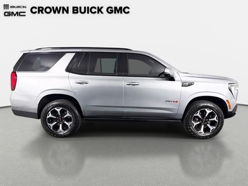 Certified 2025 GMC Yukon AT4 w/ AT4 Premium Package AWD/4WD image 4