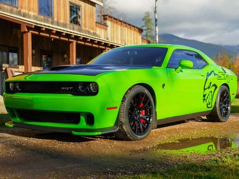 Used 2017 Dodge Challenger SRT Hellcat image 14
