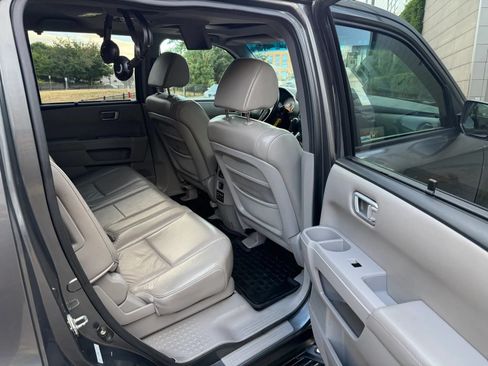 Used 2011 Honda Pilot Touring image 21