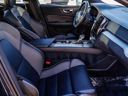 Used 2021 Volvo V60 T6 R-Design w/ Advanced Package image 18