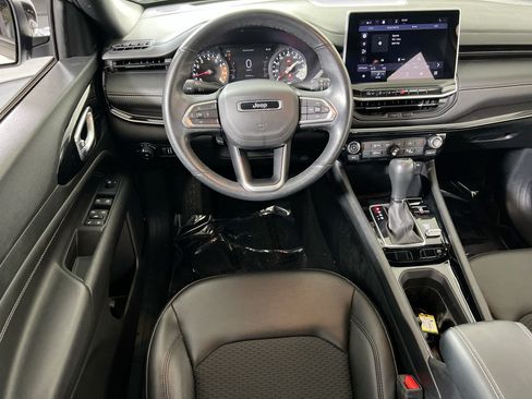 Used 2022 Jeep Compass Latitude w/ Convenience Group AWD/4WD image 20