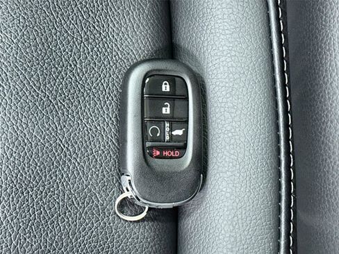 New 2026 Honda Pilot Touring image 36