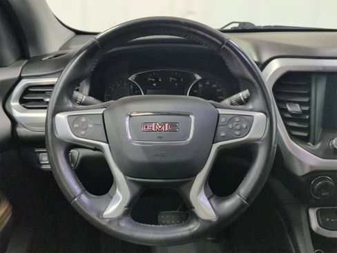 Used 2020 GMC Acadia SLE image 26