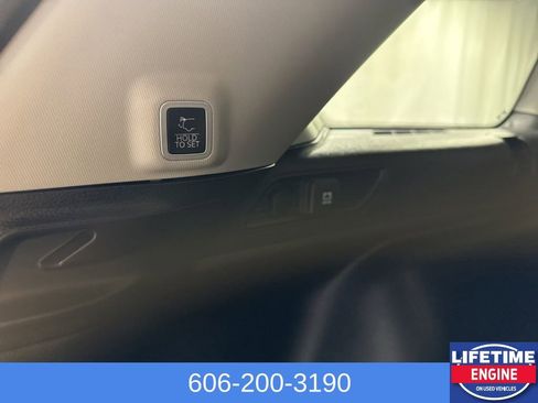 Used 2022 Jeep Grand Cherokee Limited image 13