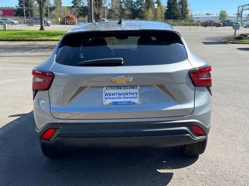 New 2026 Chevrolet Trax LS w/ LS Convenience Package image 6