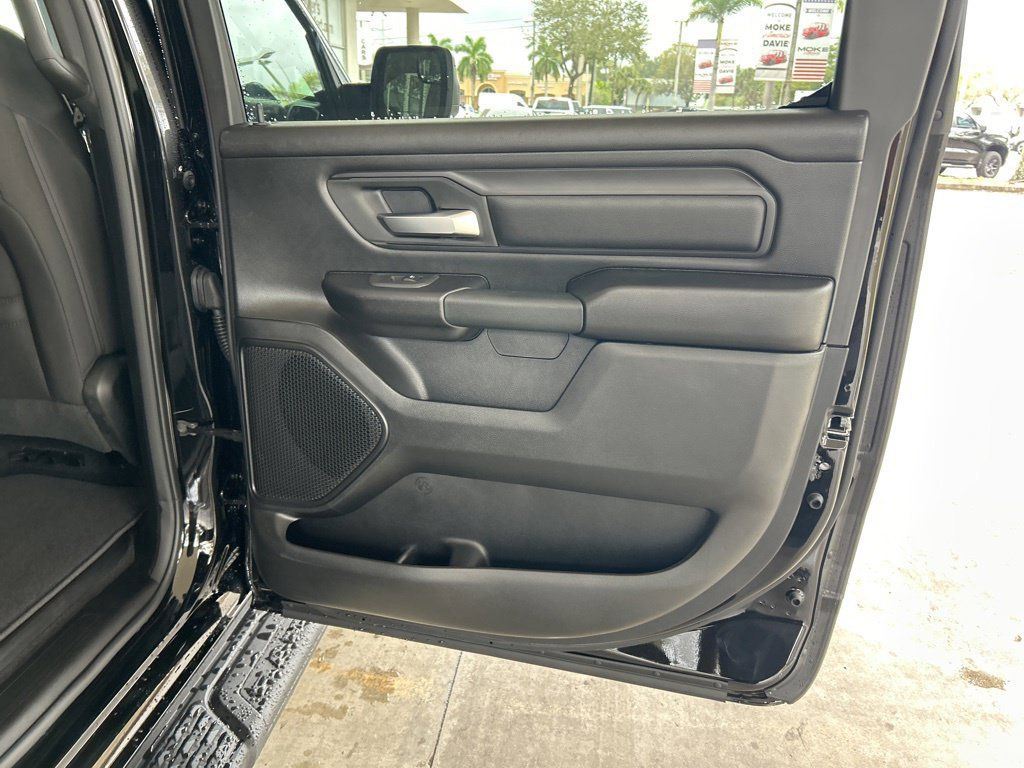 New 2025 RAM 1500 Tradesman AWD/4WD image 28