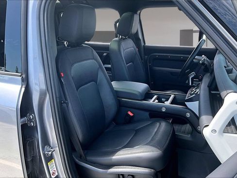 Certified 2024 Land Rover Defender 110 X-Dynamic SE AWD/4WD image 27