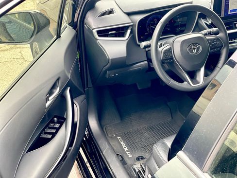 Used 2023 Toyota Corolla XSE image 29