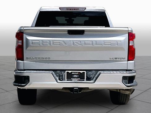 Used 2021 Chevrolet Silverado 1500 Custom RWD image 5