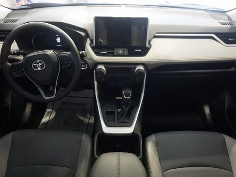 Used 2024 Toyota RAV4 XLE Premium image 25