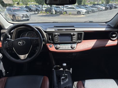 Used 2013 Toyota RAV4 Limited AWD/4WD image 29
