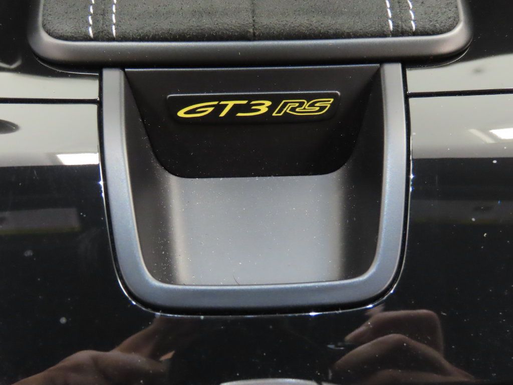 Certified 2025 Porsche 911 GT3 RS RWD image 31