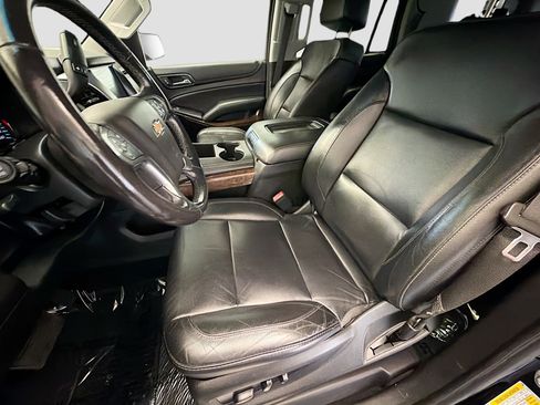 Used 2019 Chevrolet Tahoe LT image 11